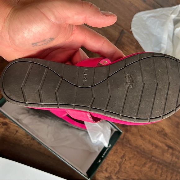 Ralph Lauren women’s sandals - Picture 2 of 5